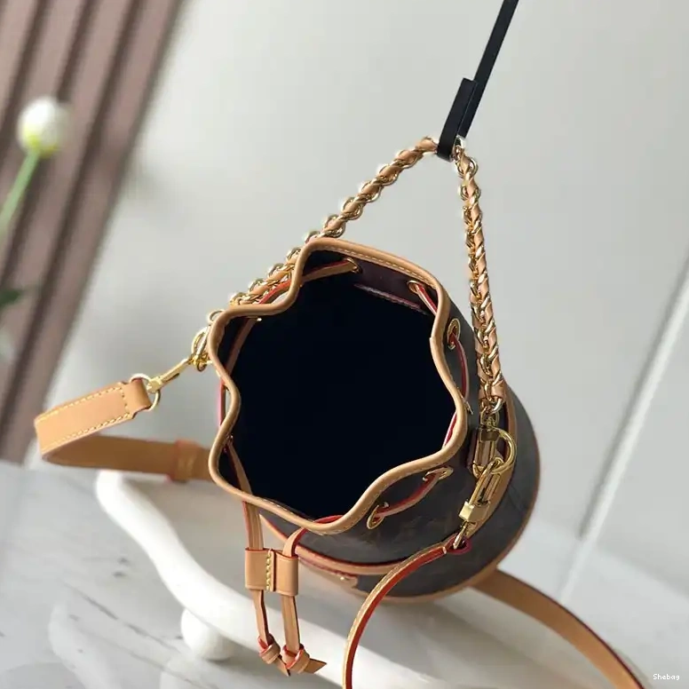 LV 2409YA0097 Bags 0630